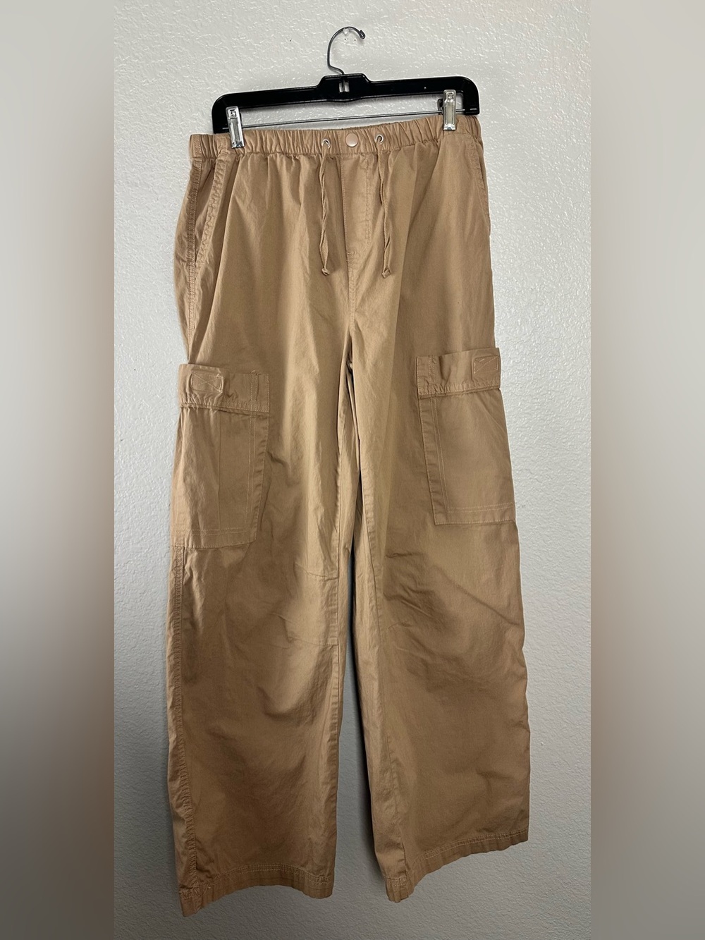 Vanilla Star Tan Elastic-Waist Wide leg cargo pants Size M